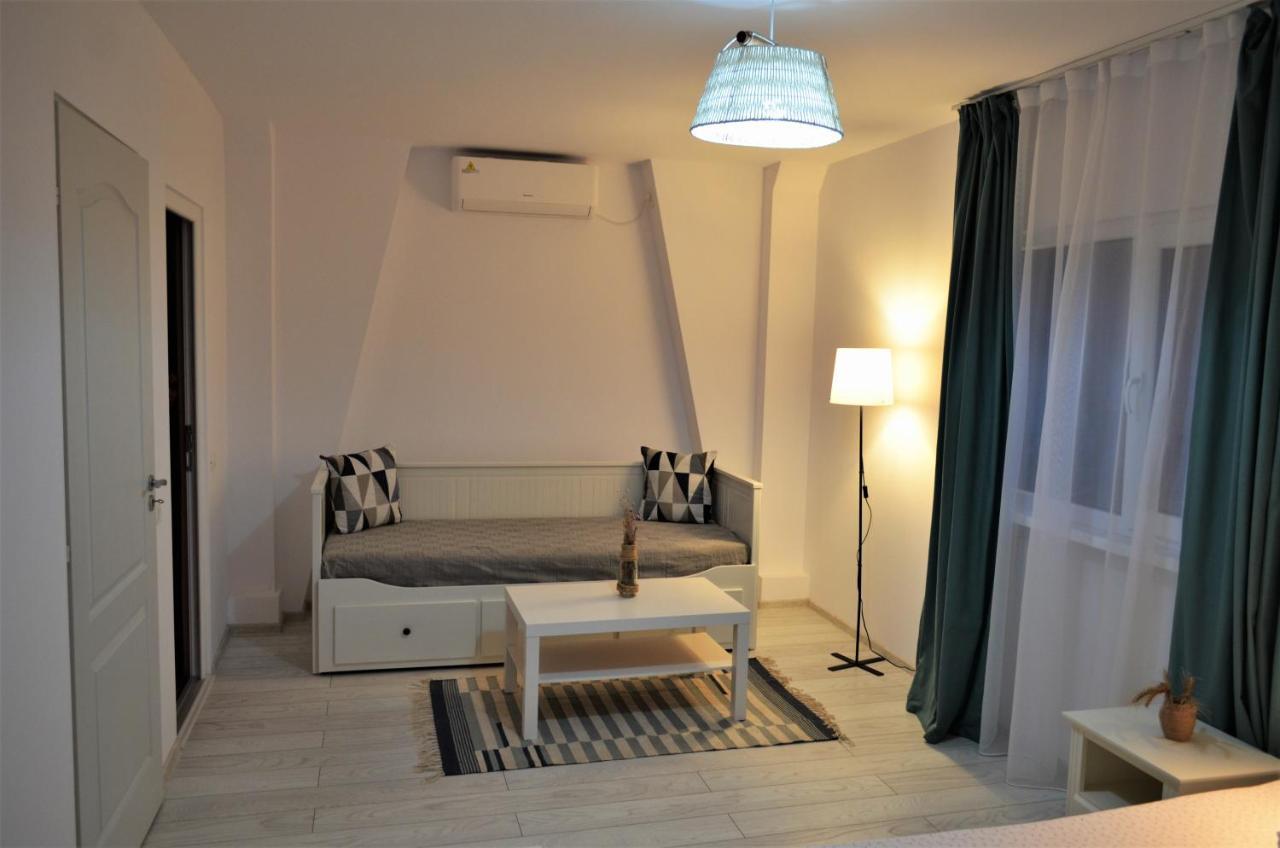 Casa Calin Hotel Crisan  Bagian luar foto