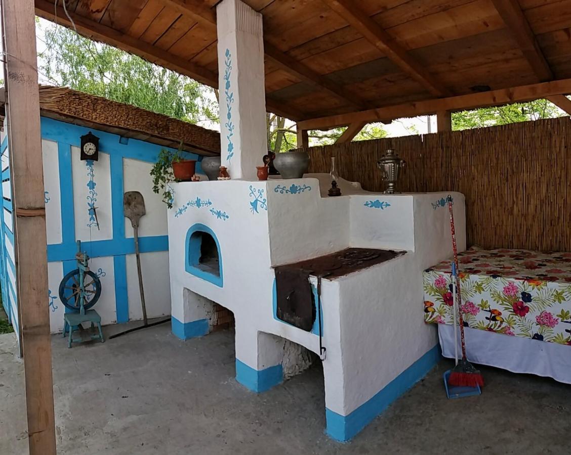 Casa Calin Hotel Crisan  Bagian luar foto